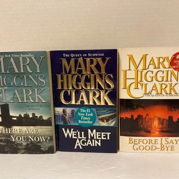 Other - Book Lot Of 3 Mary Higgins Clark Paperback Mystery Suspense Crime Novels